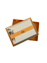 Load image into Gallery viewer, Darwin&#39;s Menagerie &quot;Grand Giraffe&quot; Notecard Set with Laid Envelopes
