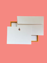 Load image into Gallery viewer, Shell Notecard Set with Laid Envelopes
